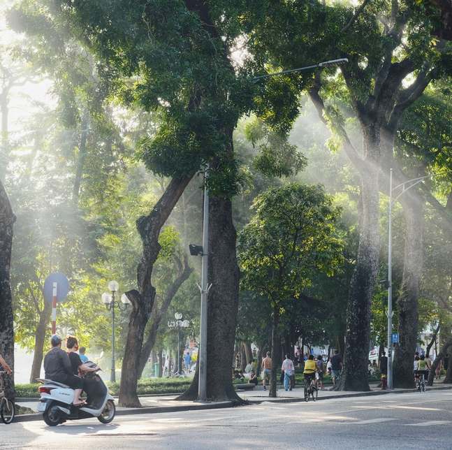 Chữ nhỏ khiến người chơi rướn cổ về trước.